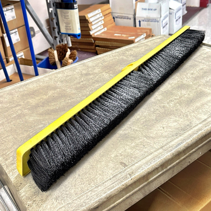 36" MEDIUM PUSH BROOM HEAD W/ PLASTIC BLOCK