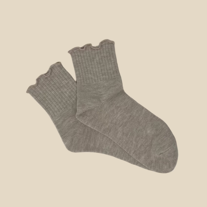 Weekend Collection Solid Ankle Ruffle Socks