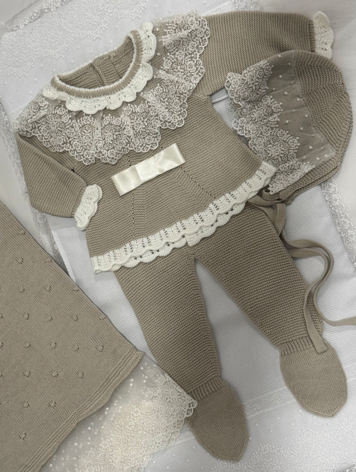 Agatha Bassinet Pad/Liner 2-piece set (WHITE OR IVORY)