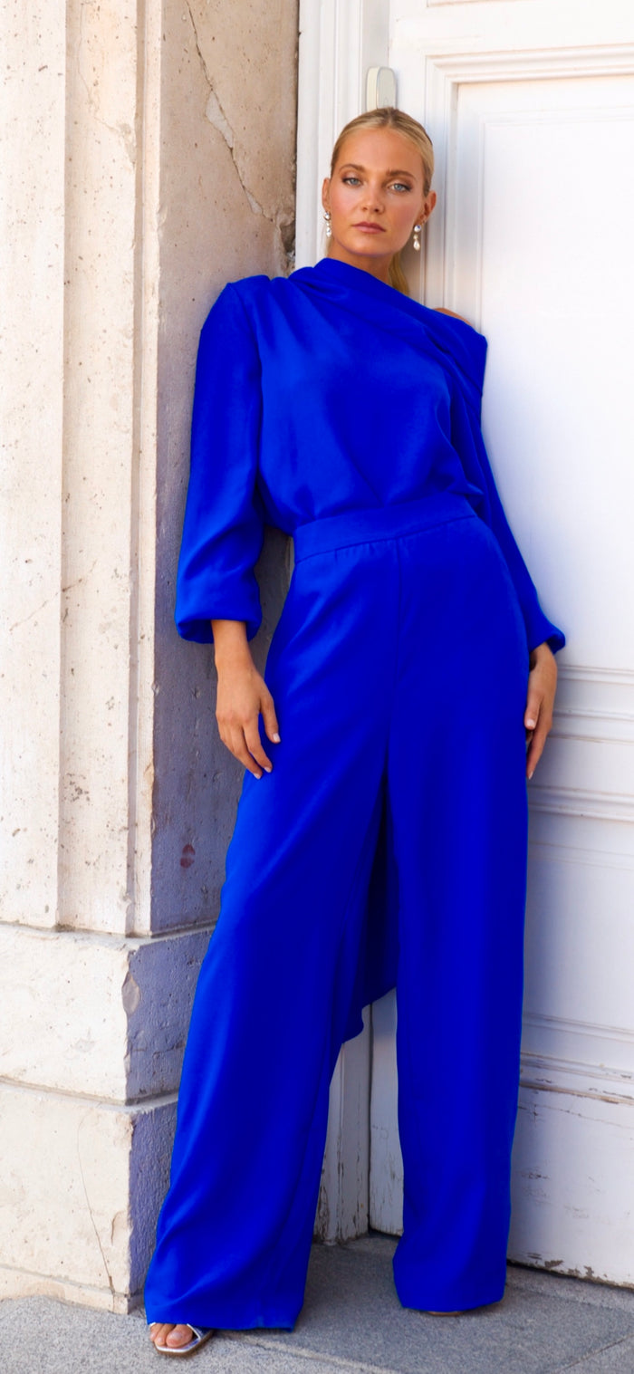 Blue Drape Set
