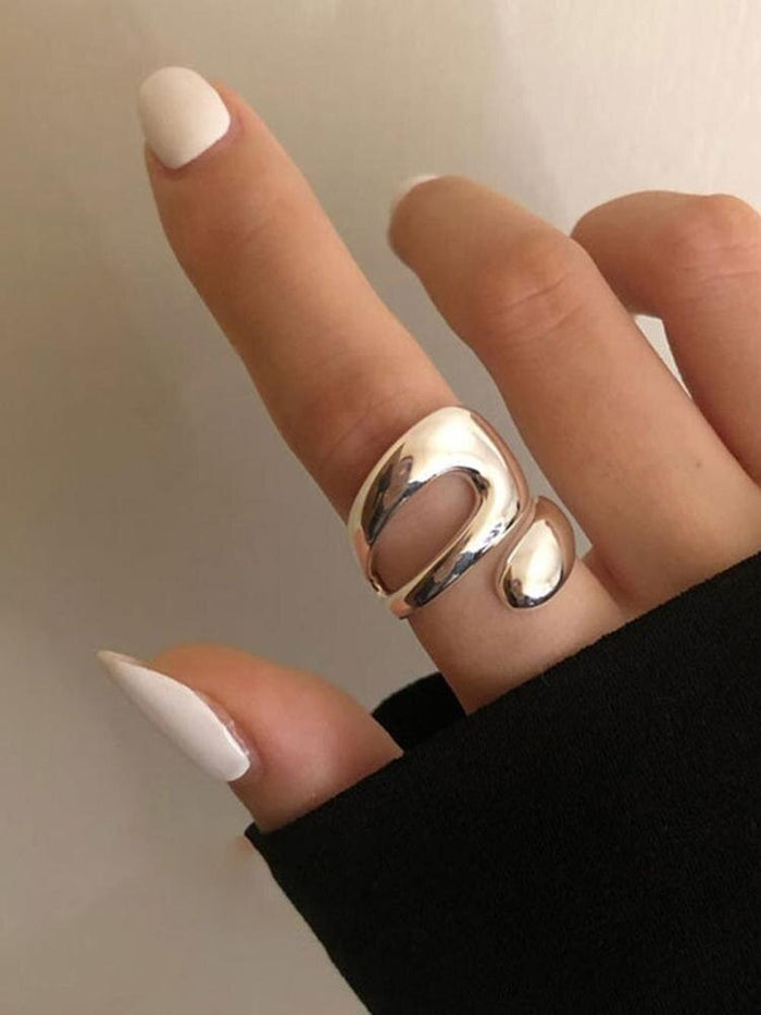 Elegant Adjustable Ring