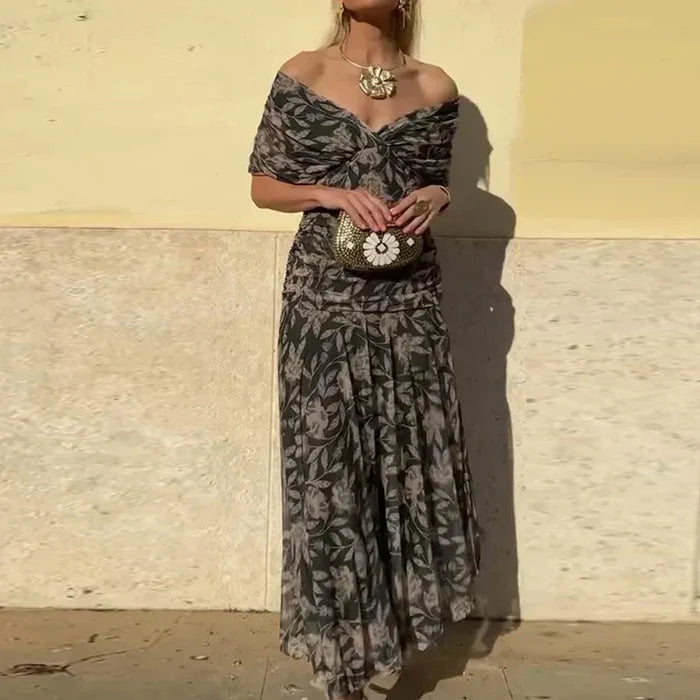 Hayden Laluna® | Elegant Dress With V-Neckline