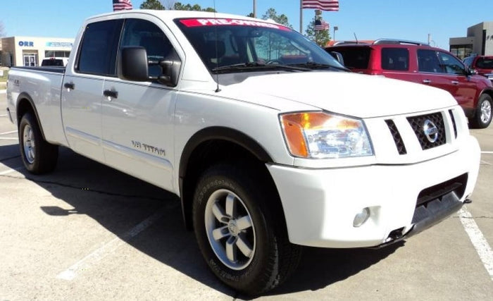 Nissan QAK Blizzard White Basecoat With Reducer Quart (Basecoat Only)