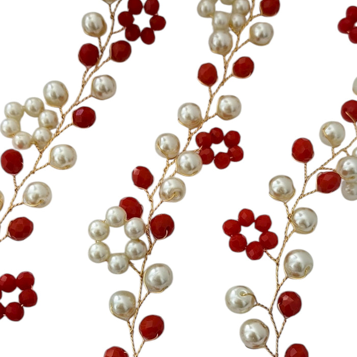 Red Wreath Satin Wrap