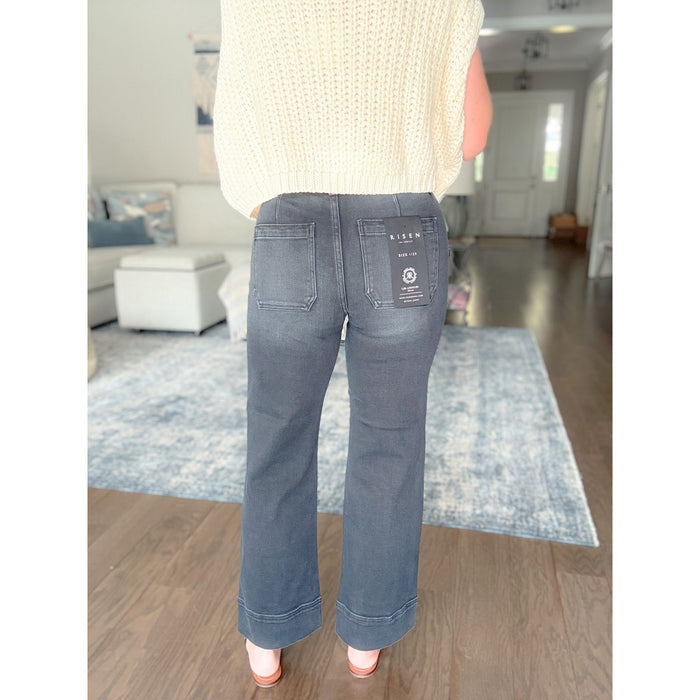 women's boutique black jeans back