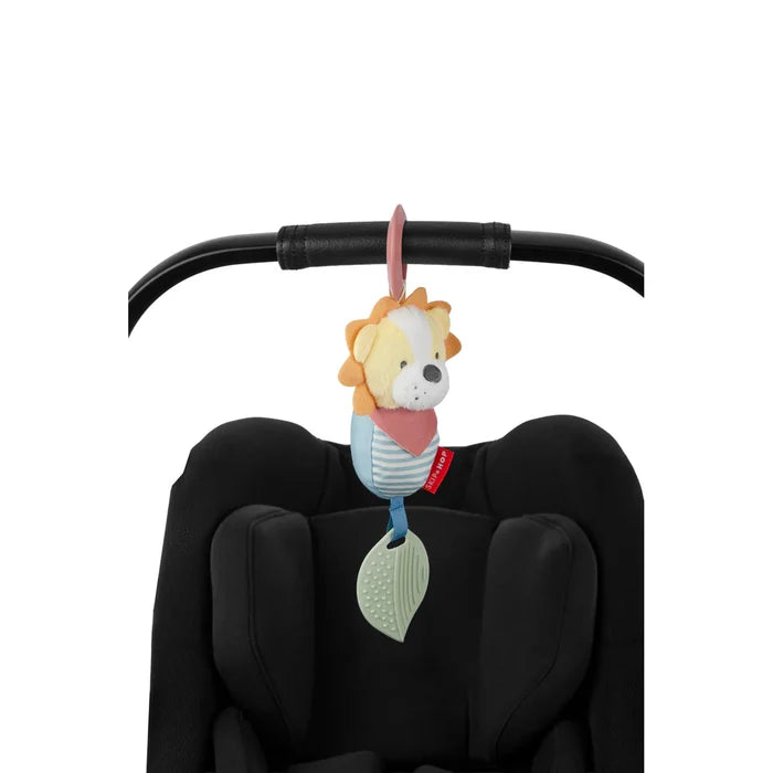 SKIP HOP BANDANA BUDDIES CHIME & TEETHE TOY - LION