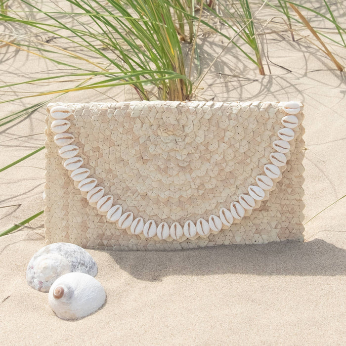 Straw Cove Clutch