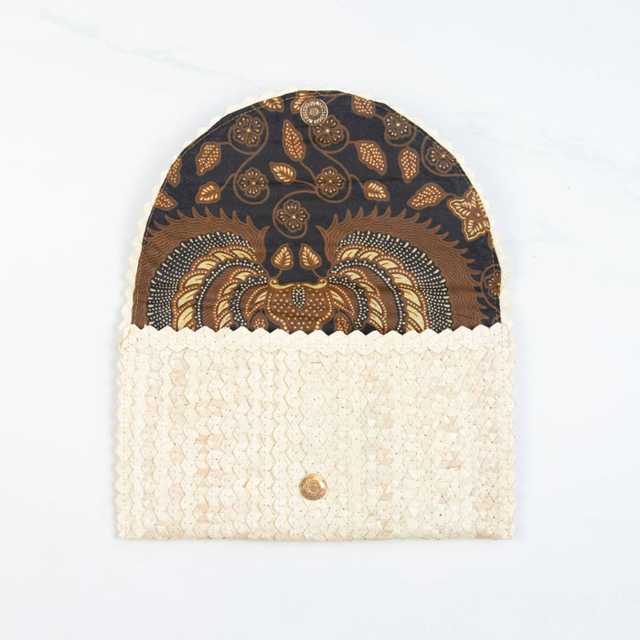 Straw Cove Clutch