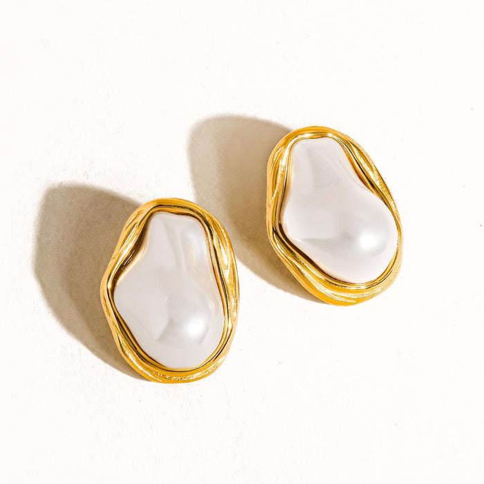 Yasmin Classic Pearl Earring